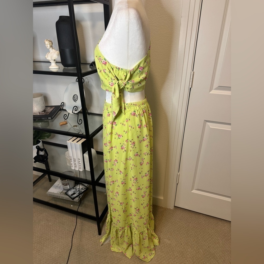 NWT WAYF DARLIN CUT-OUT FLORAL ONE SHOULDER MAXI DRESS LEMON DITSY PINK SIZE M - Picture 9 of 9